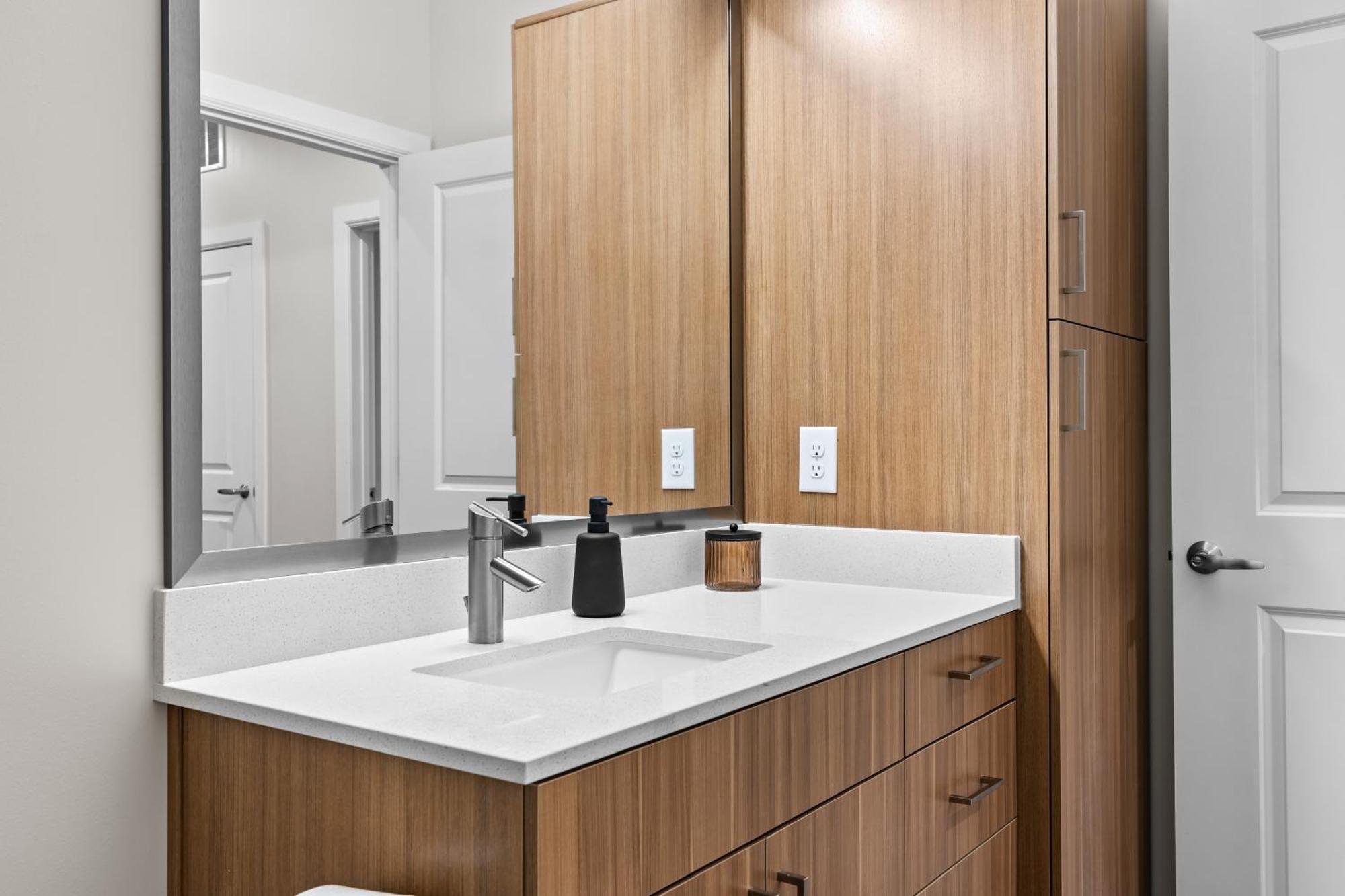 Midnight Manor Penthouse Suite The Gulch Нашвил Екстериор снимка